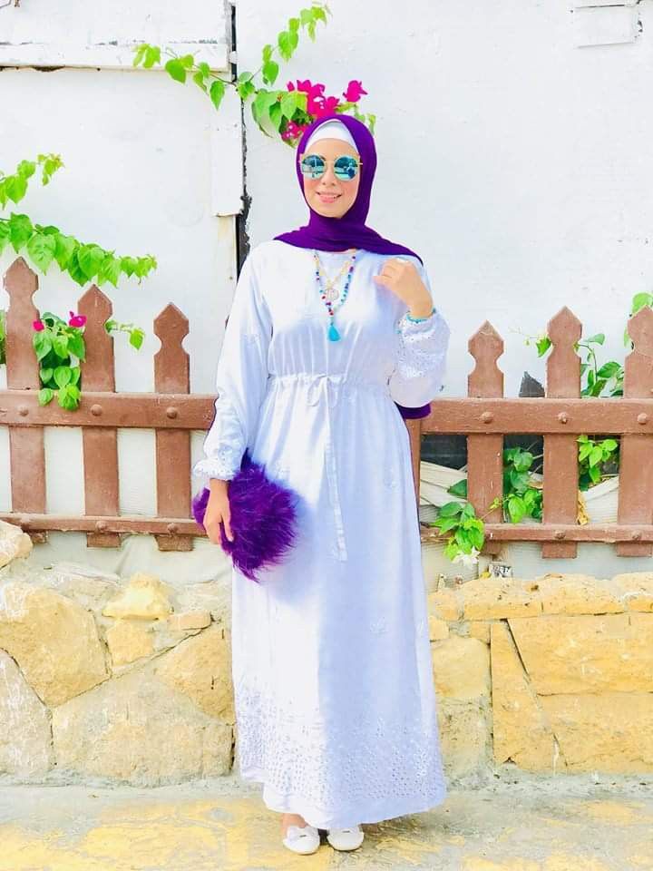 محجبات على الموضة أزياء الحجاب كاجوال و خروج و عبايات أفكار لزي و ملابس المحجبات