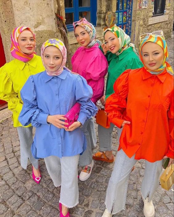 صور استايلات ملابس محجبات بألوان الباستيل