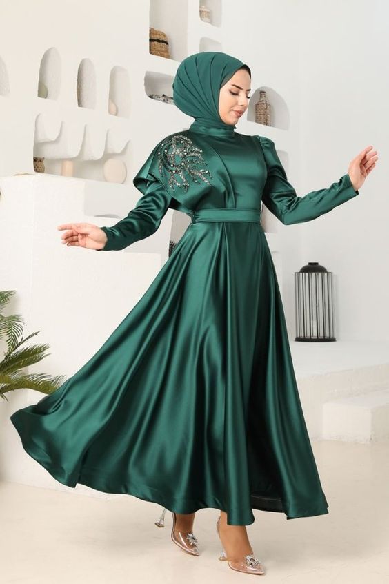 فستان اخضر للمحجبات